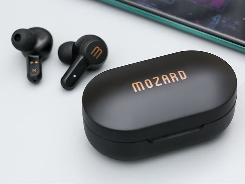 Cận cảnh tai nghe Bluetooth True Wireless Mozard Air 3